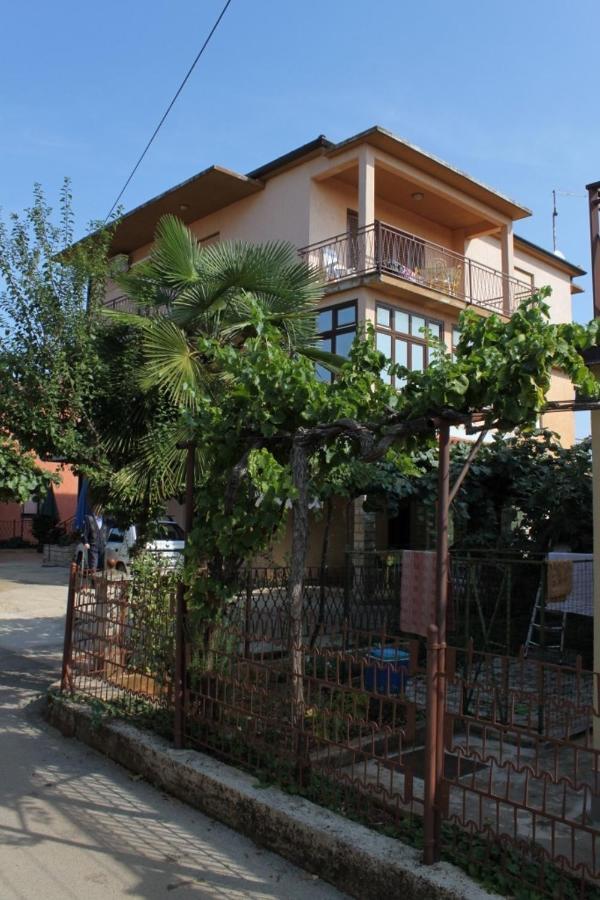Apartments With A Parking Space Umag - 7110 Ngoại thất bức ảnh