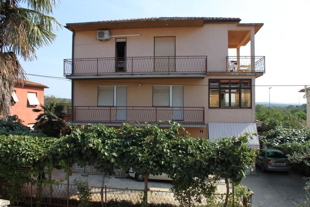 Apartments With A Parking Space Umag - 7110 Ngoại thất bức ảnh