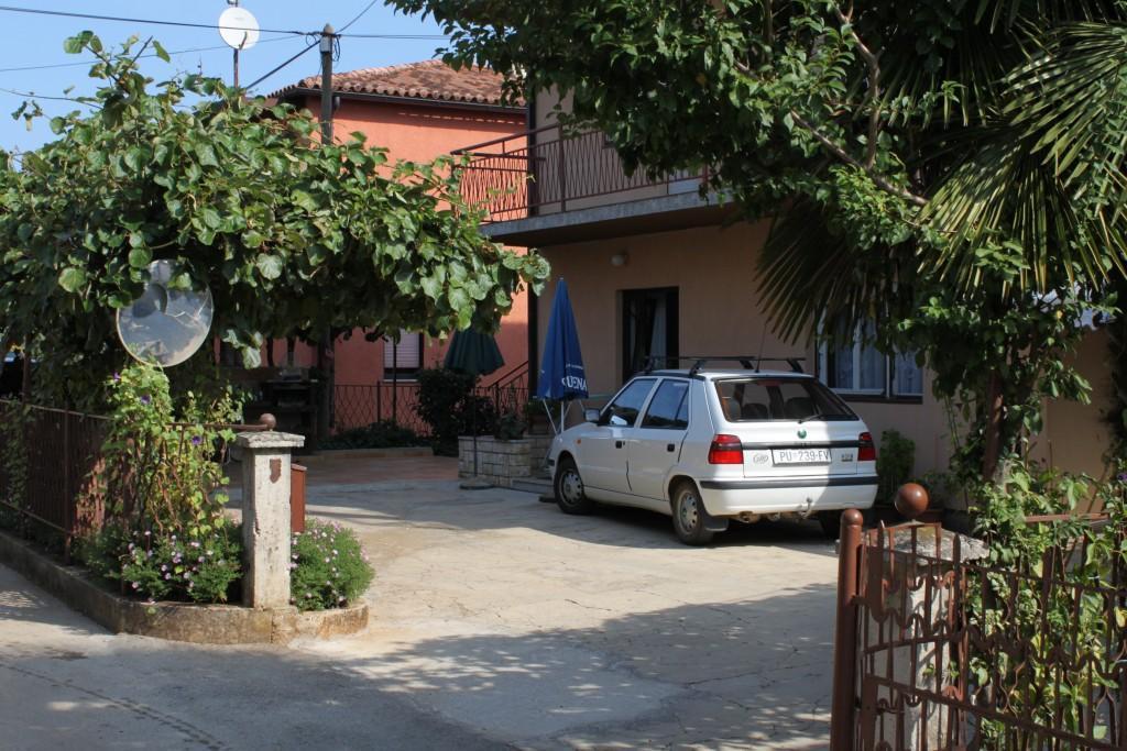 Apartments With A Parking Space Umag - 7110 Ngoại thất bức ảnh